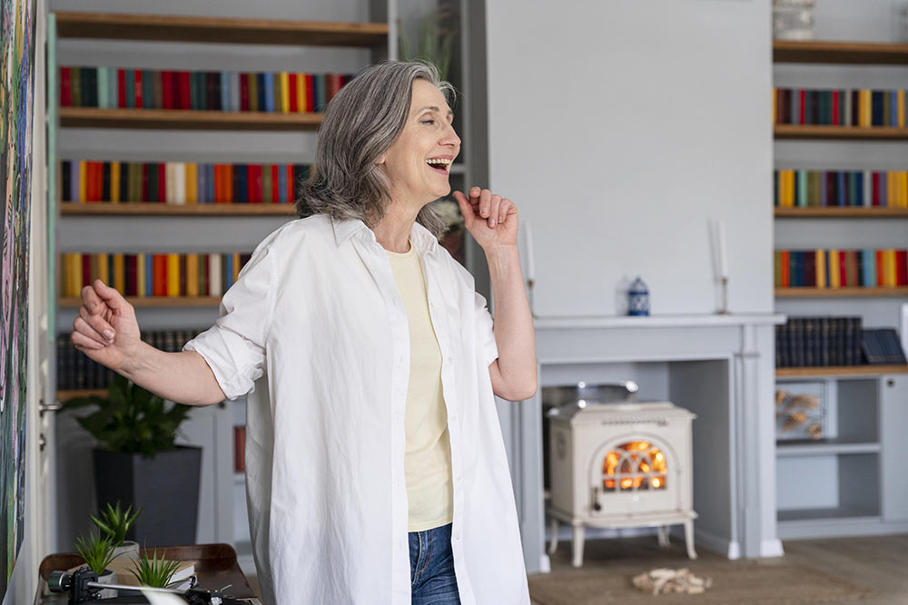 chanteuse senior wiplay music